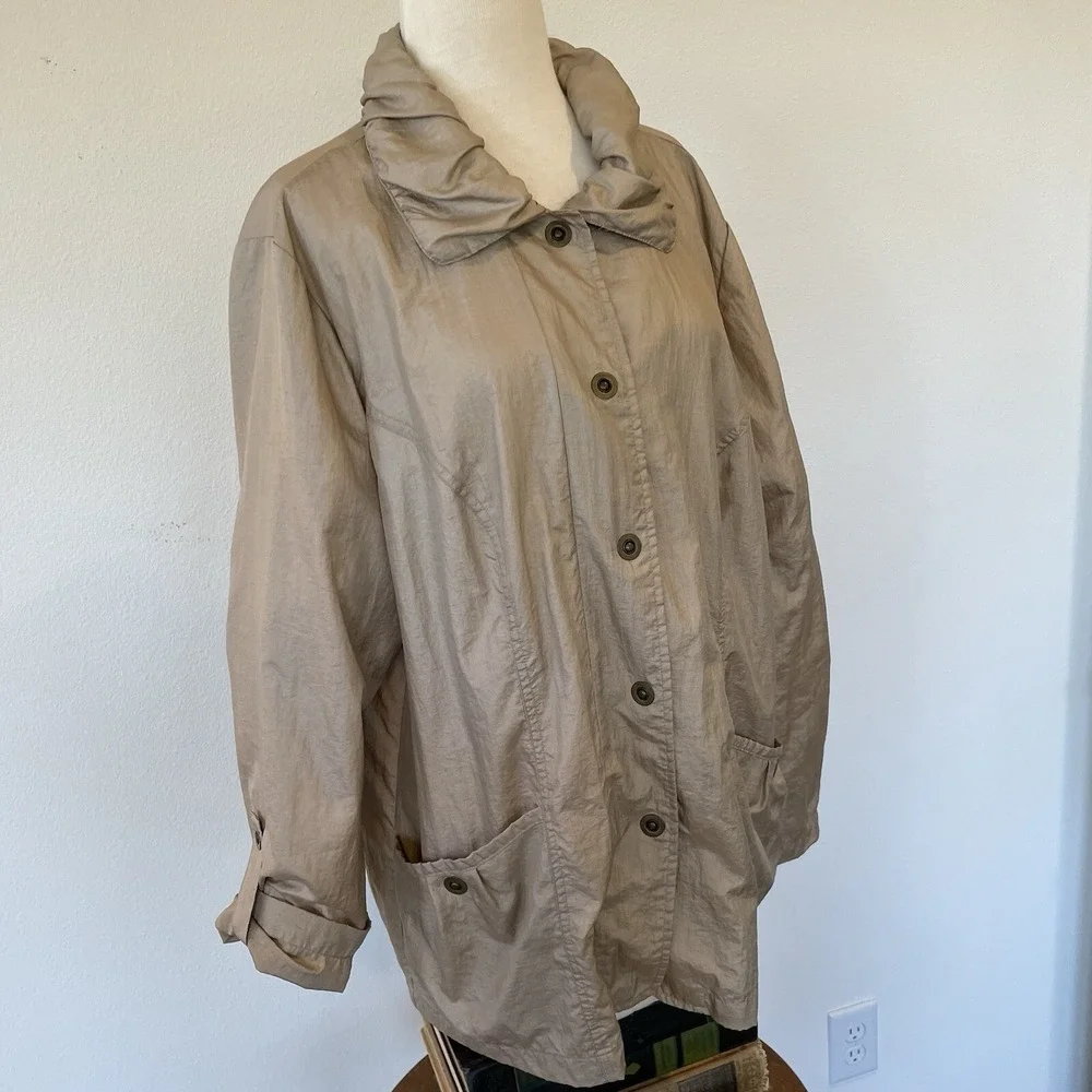 Chico's 3 Women's Large Weekends Taupe Snap Front Windbreaker Lightweight Jacket